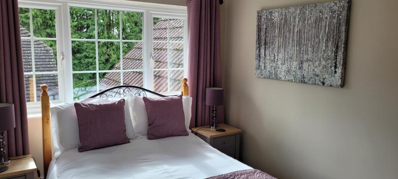 Ha'Penny Acre Bed & Breakfast Sherfield English ภายนอก รูปภาพ