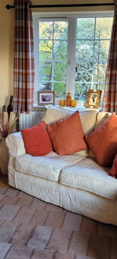 Ha'Penny Acre Bed & Breakfast Sherfield English ภายนอก รูปภาพ