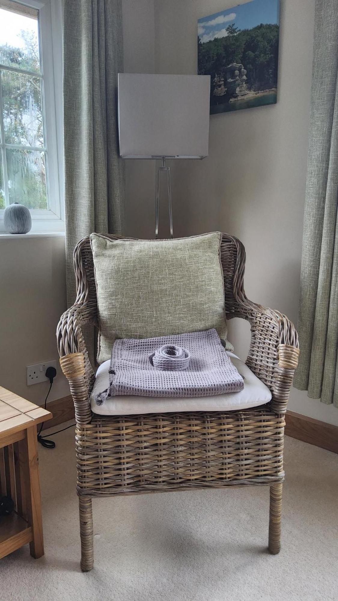 Ha'Penny Acre Bed & Breakfast Sherfield English ภายนอก รูปภาพ
