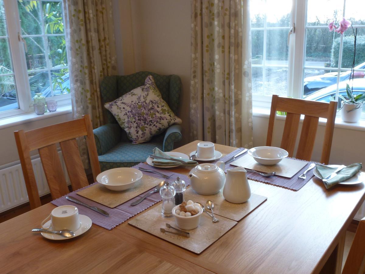 Ha'Penny Acre Bed & Breakfast Sherfield English ภายนอก รูปภาพ